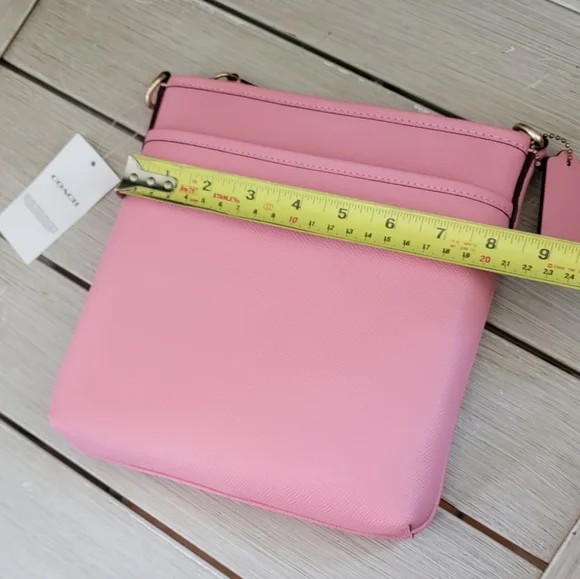 Coach kitt messenger in bubblegum pink 💗 color - Picture 9 of 9